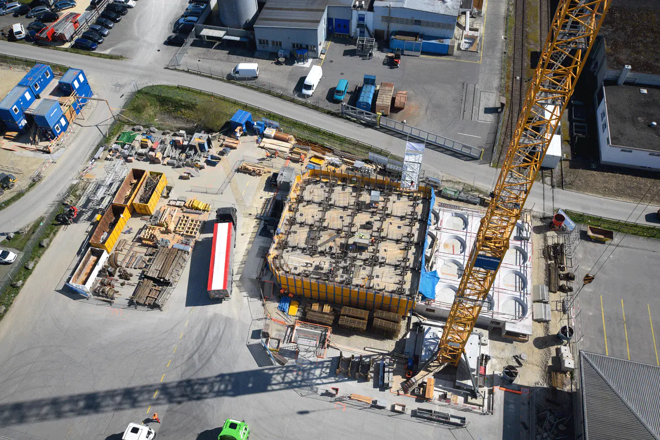Baustellendokumentation Kamera von avisec zeigt Baufortschritt im Zeitraffer von Fundament bis Rohbau