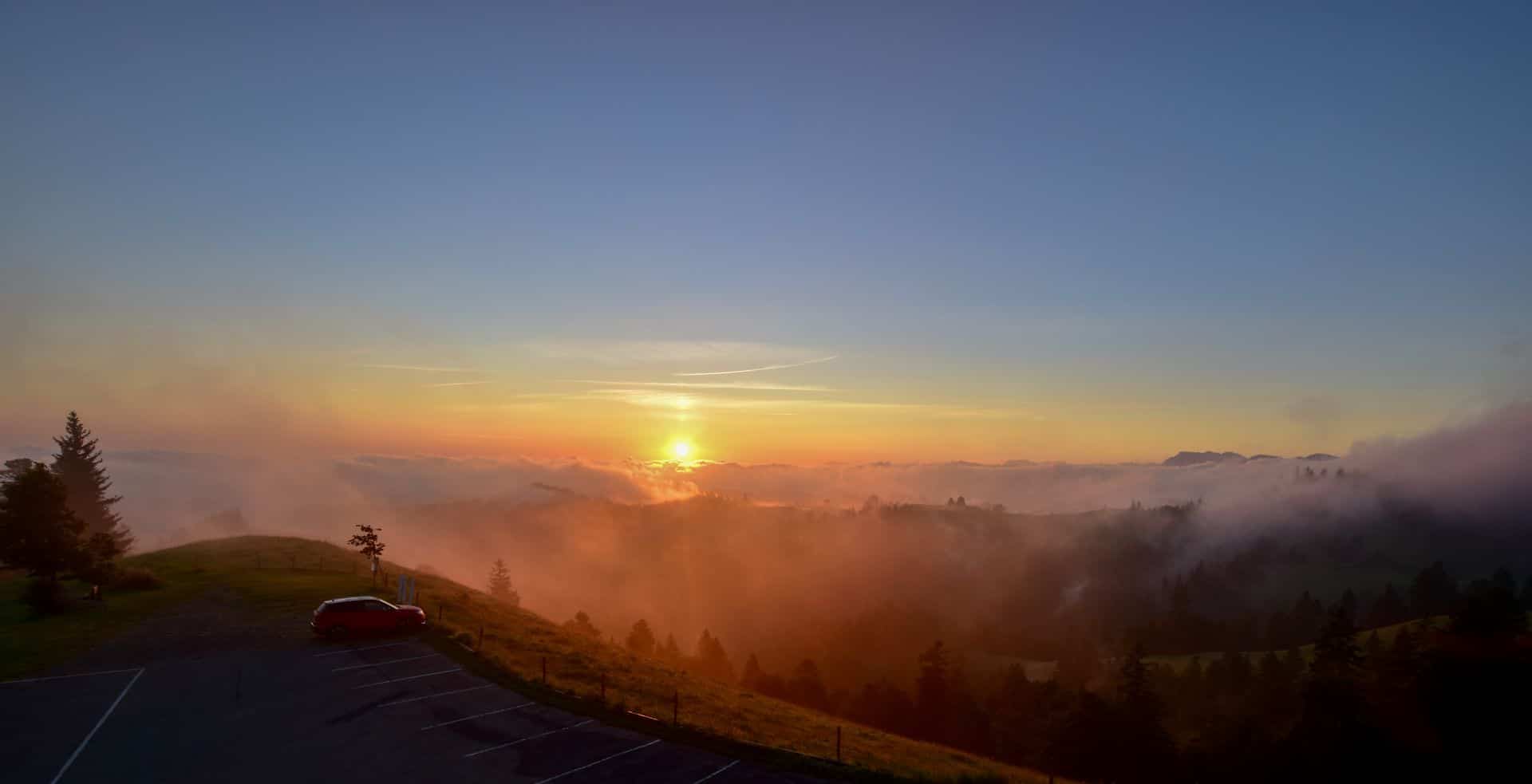 Bild: Herrlicher Sonnenaufgang auf der Ahorn Alp
