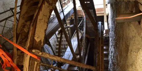 Das grösste Wasserrad Europas wird saniert. Schweiz.