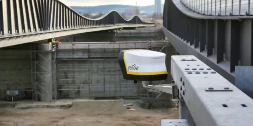 Autobahnbrücke